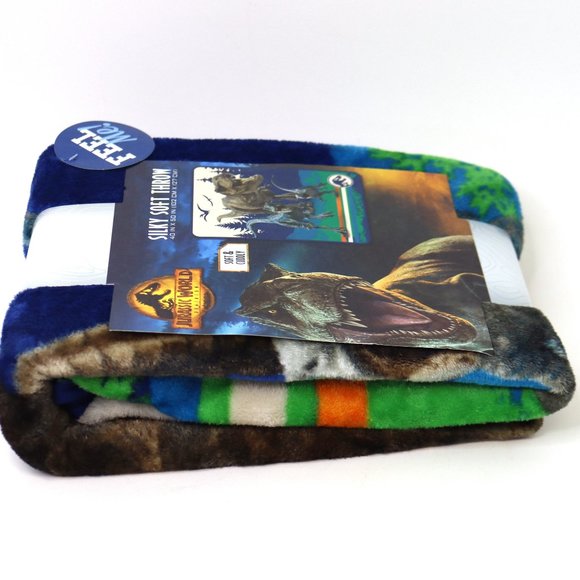 Jurassic World Dominion Kids Silky Soft Plush Throw Blanket 50"X40" " NEW 2022 - Picture 2 of 5